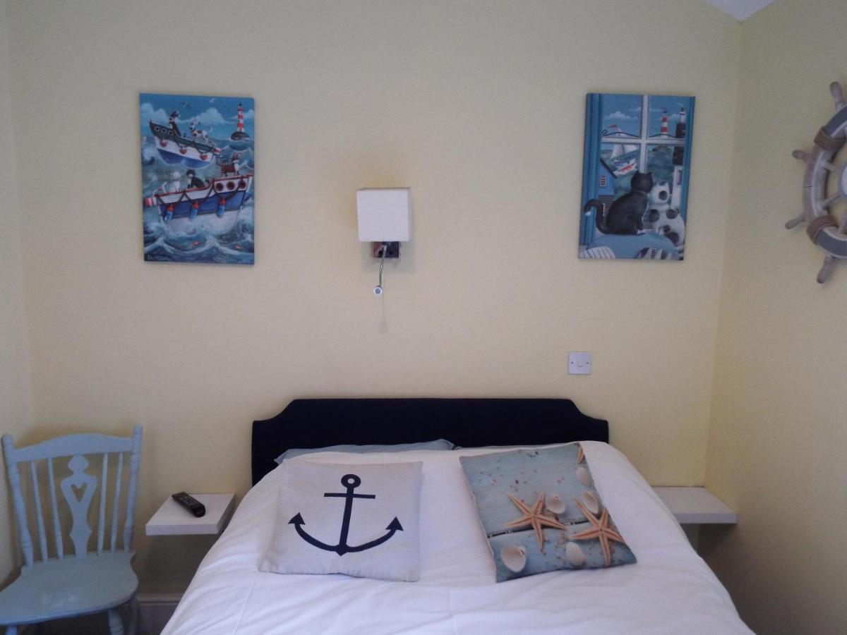 Captain'S Quarters Hotel Саутпорт Екстериор снимка