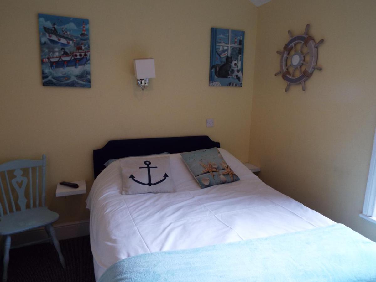 Captain'S Quarters Hotel Саутпорт Екстериор снимка