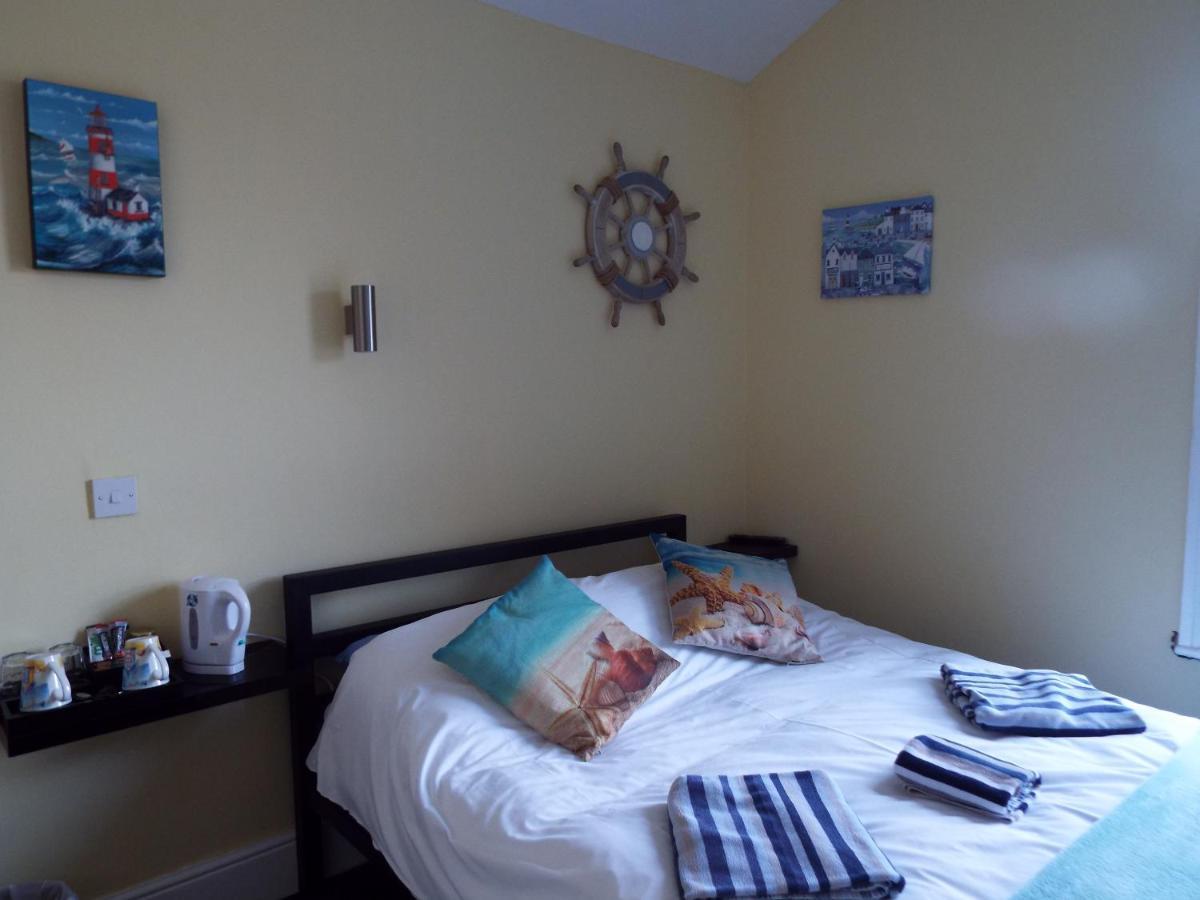 Captain'S Quarters Hotel Саутпорт Екстериор снимка