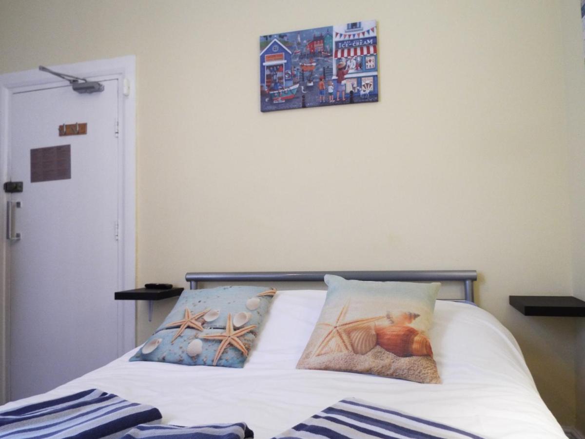 Captain'S Quarters Hotel Саутпорт Екстериор снимка
