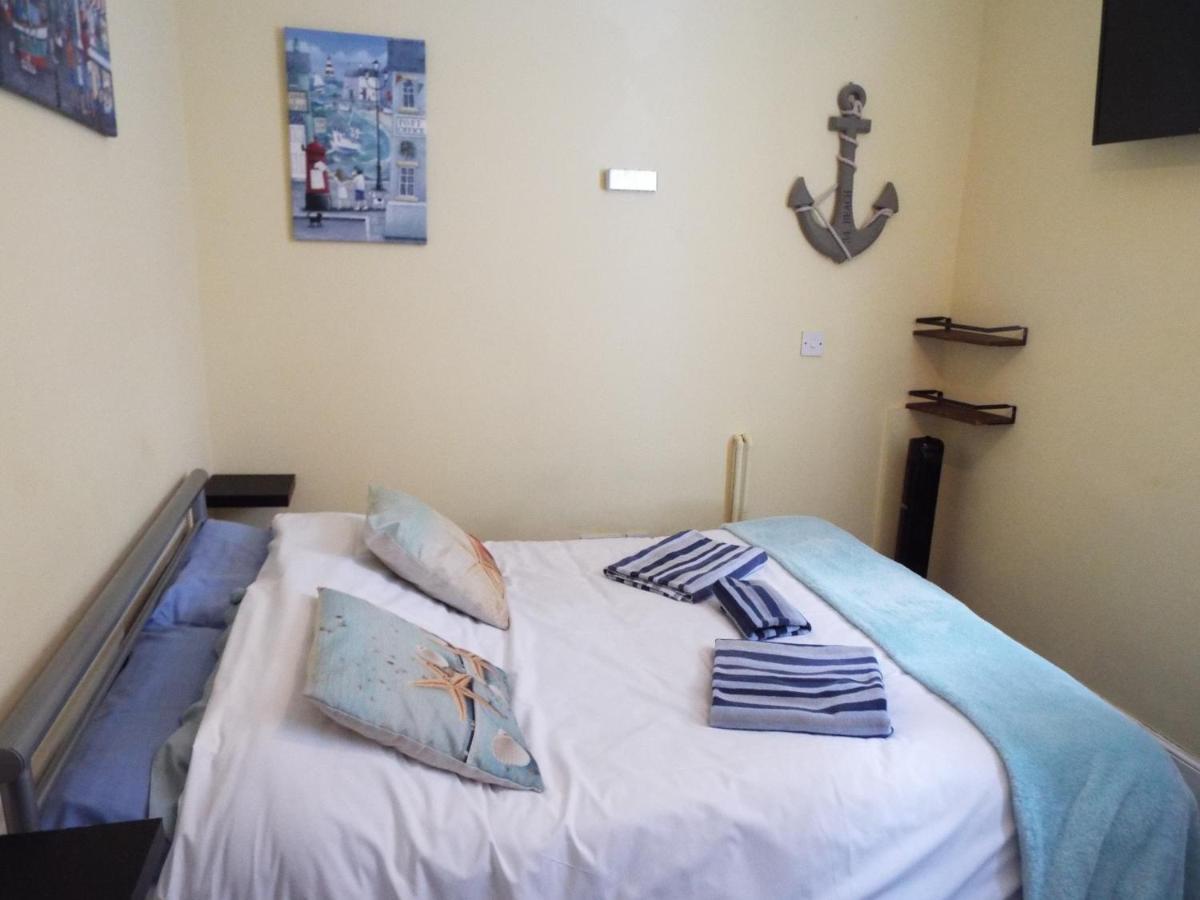 Captain'S Quarters Hotel Саутпорт Екстериор снимка