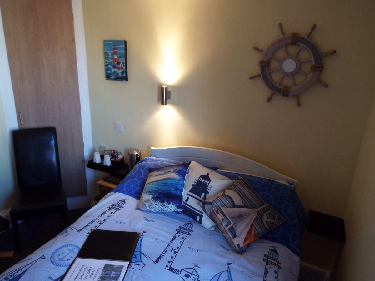 Captain'S Quarters Hotel Саутпорт Екстериор снимка