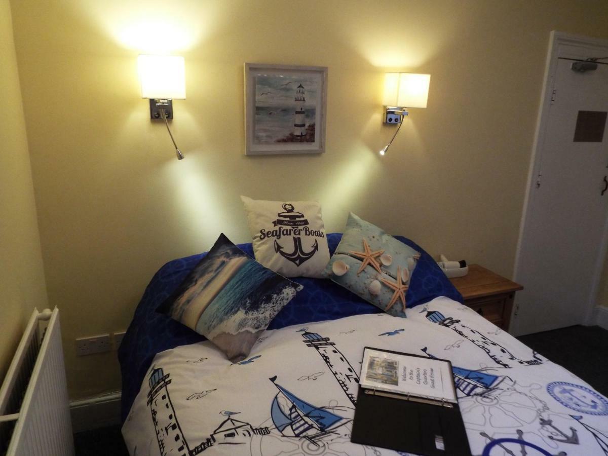 Captain'S Quarters Hotel Саутпорт Екстериор снимка